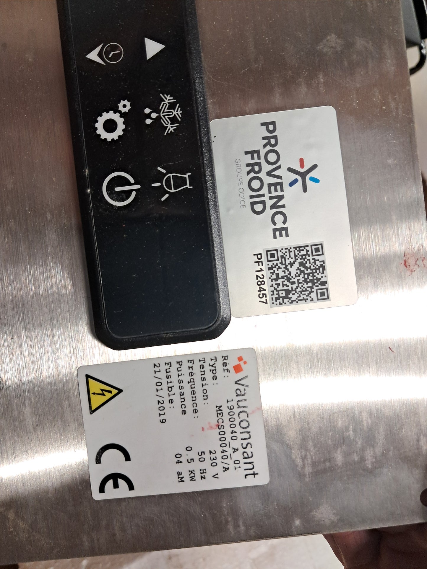 CUVE REFRIGEREE A ENCASTRER AVEC GROUPE TROPICALISE - PF-0061820