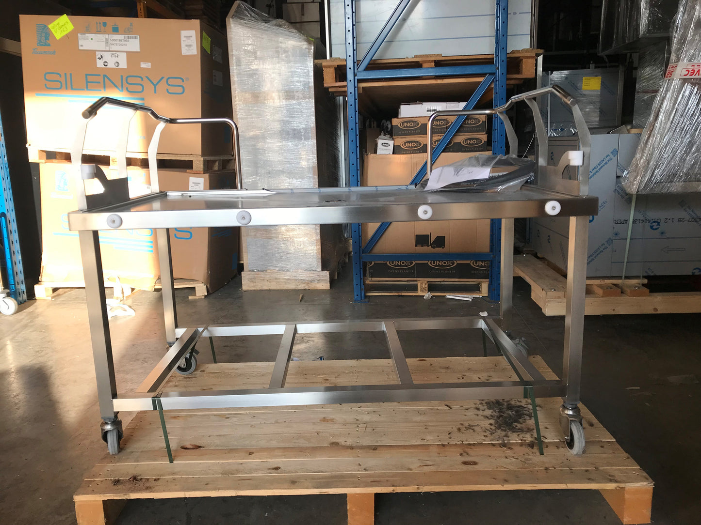 CHARIOT PORTE PANIERS - SA-0015120