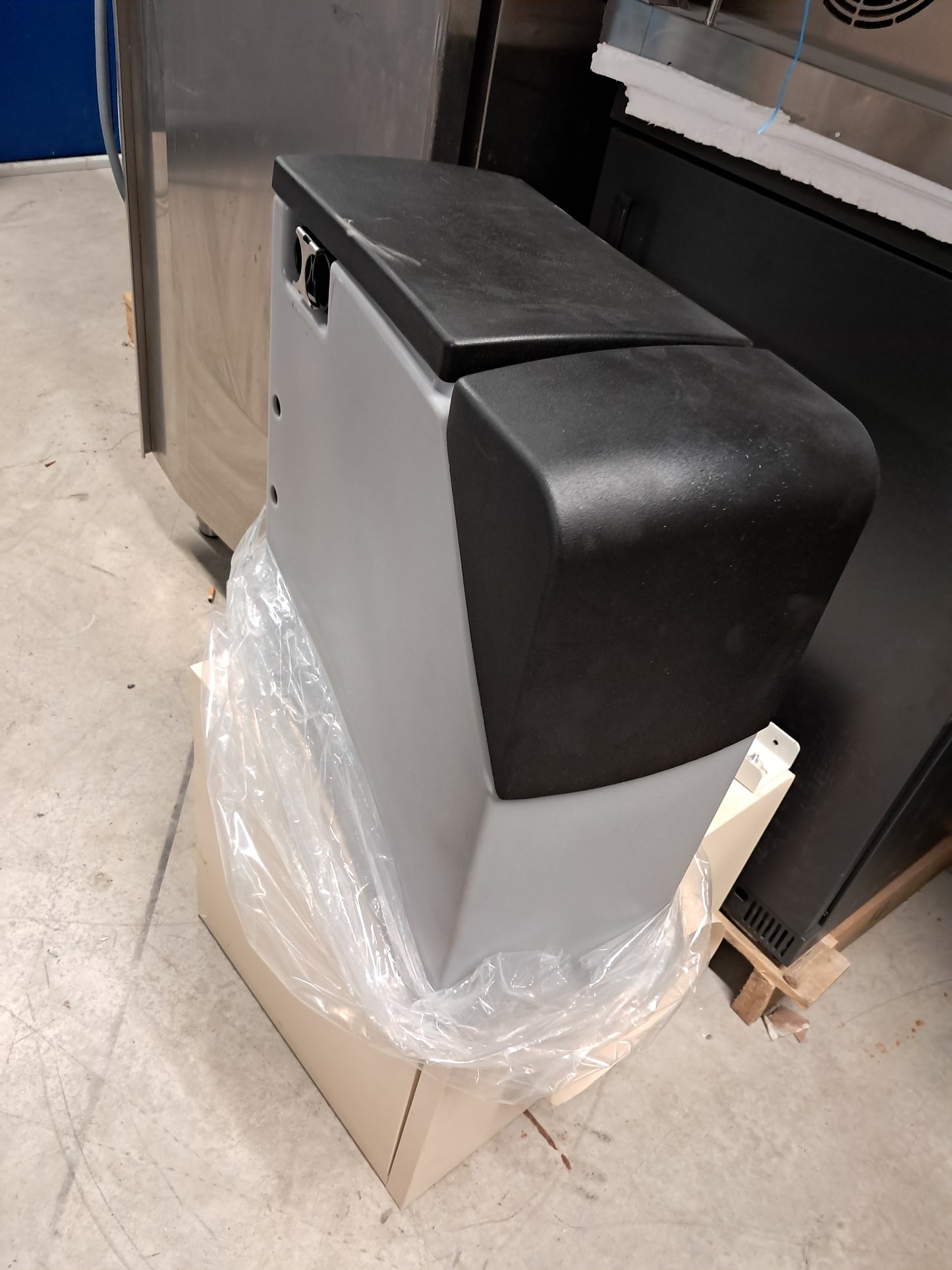 ADOUCISSEUR BI-BLOC COMPACT - PF-0053740