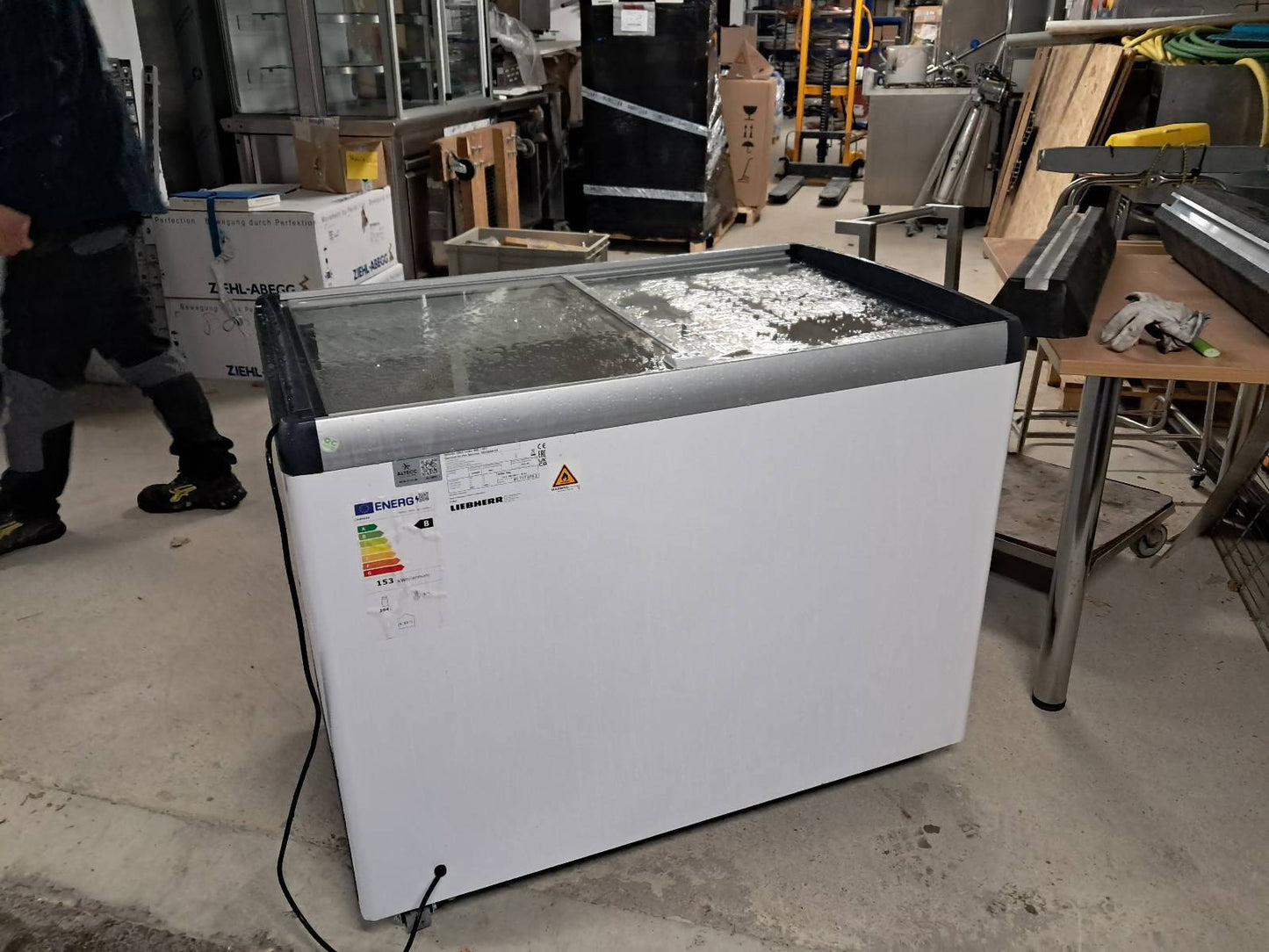 CONSERVATEUR COFFRE POSITIF COUVERCLES VITRÉS 294L - ALT0010563