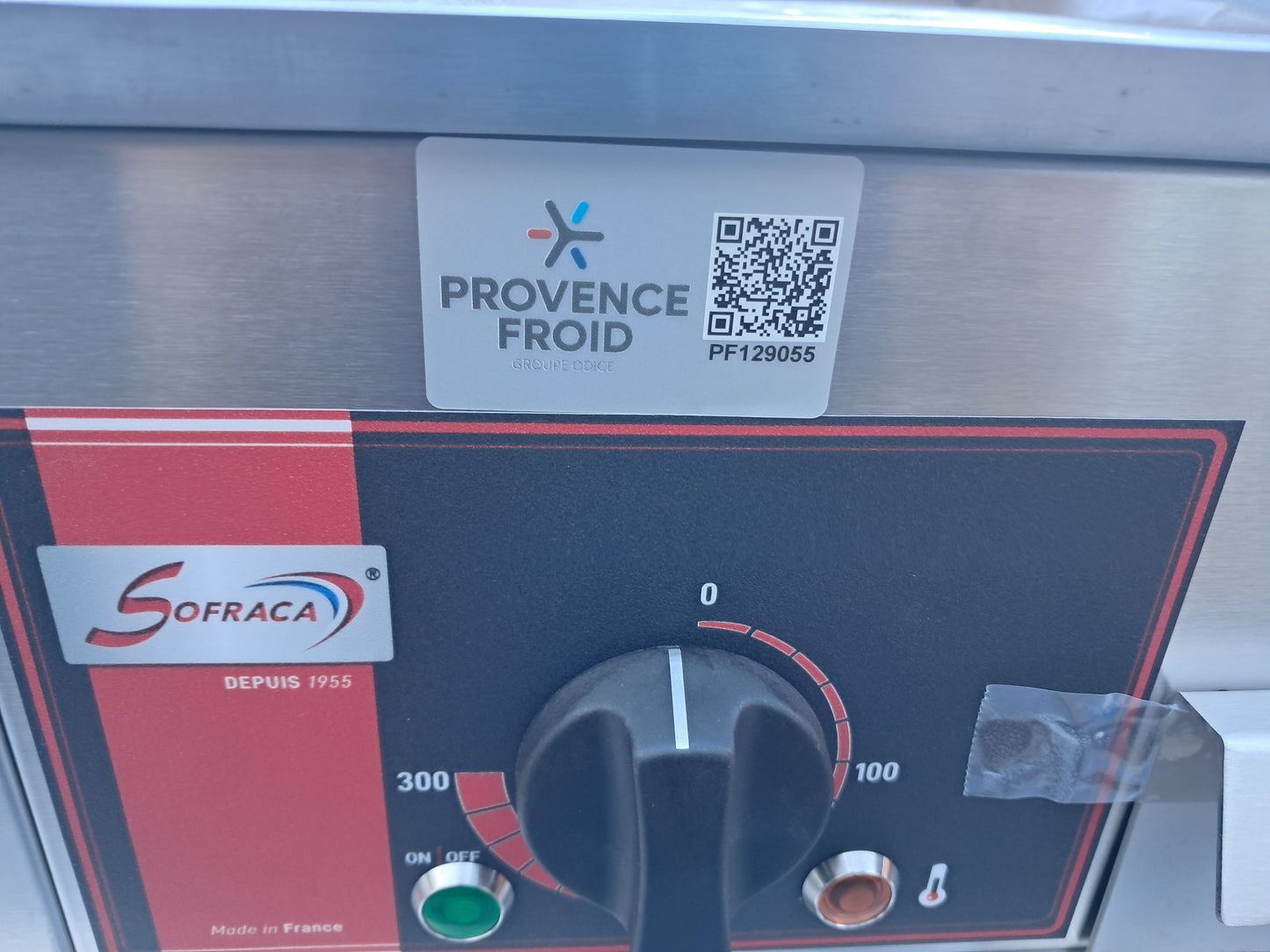 PLAQUE À SNACKER ACIER DÉCARBURÉ - ÉLECTRIQUE - 400 X 400 MM - PF-0063207 -