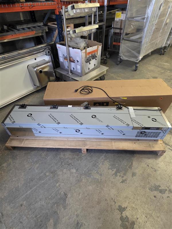 Vitrines à bacs 1795 mm GN1/4 +2°+10°C sans lunettes groupe logé - DF-0000004