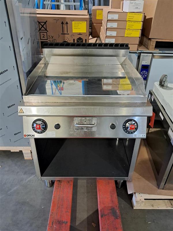 GRILLADE A GAZ LISSE SUR MEUBLE - MAR0034182