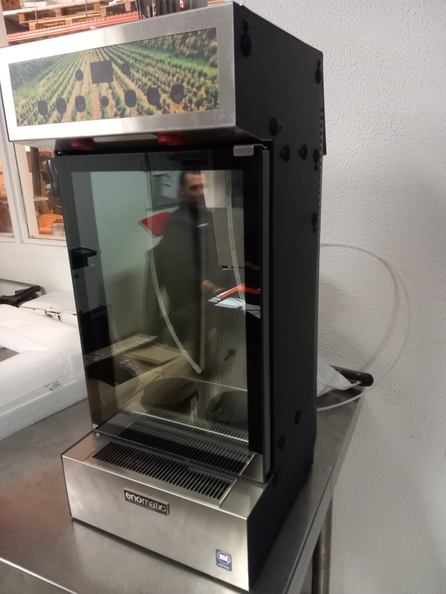 DISTRIBUTEUR VINS CO2 - DI-0015934