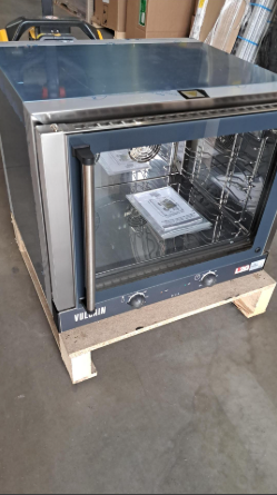 MATERIEL DE PRET FOUR A CONVECTION ELECTROMECANIQUE 4 NIV. PORTE BATTANTE - MAR0052321