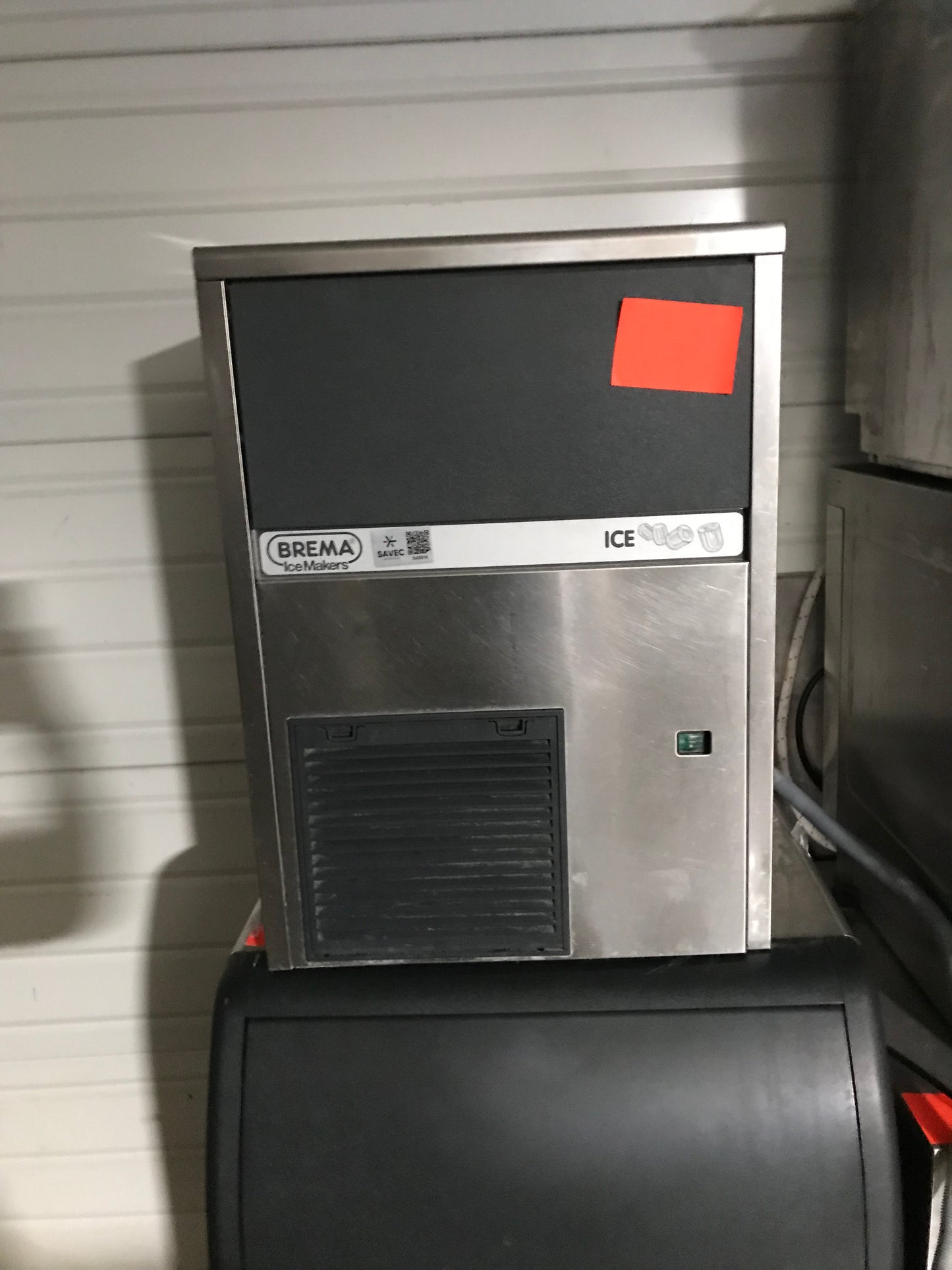 MACHINE A GLACONS - SA-0015061