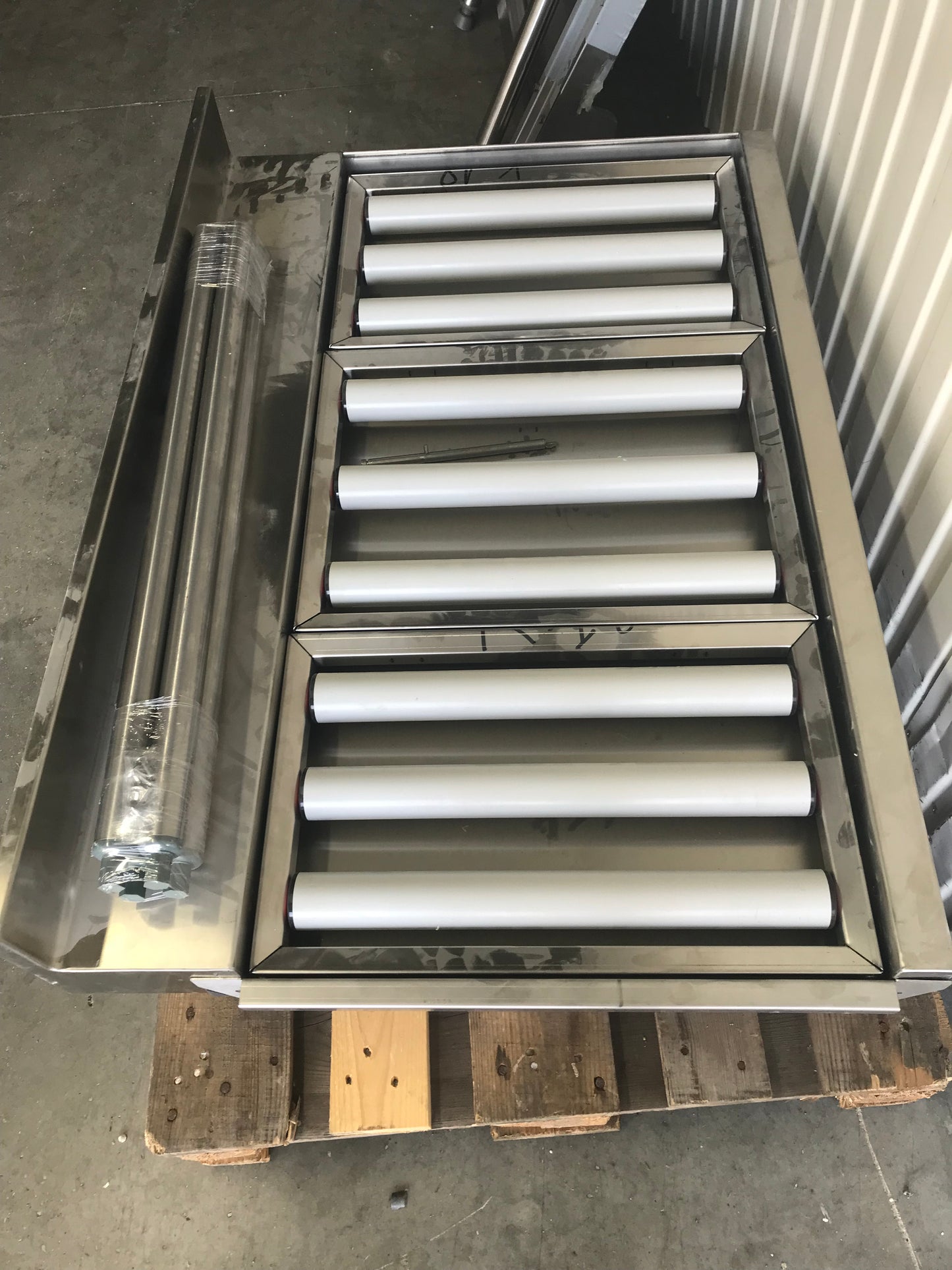 TABLE A ROULEAUX - SA-0020177