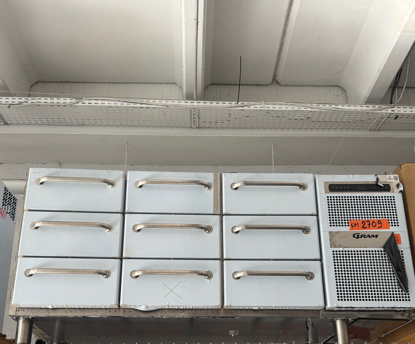 TABLE REFRIGEREE 9 TIROIRS - DI-0015248