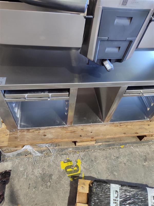 Soubassement avec pieds type 2XS - PF-0060149