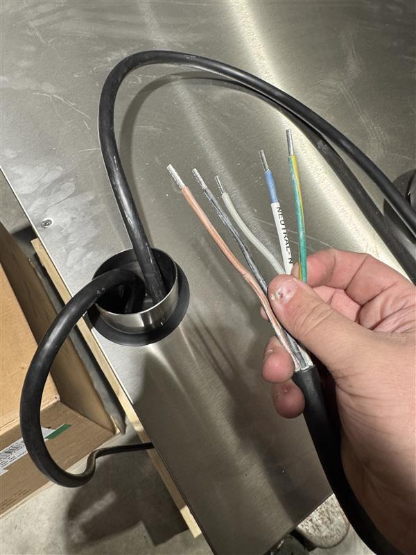 FOUR AVEC SYSTEME CARTOUCHE PRODUIT - SV-0002631