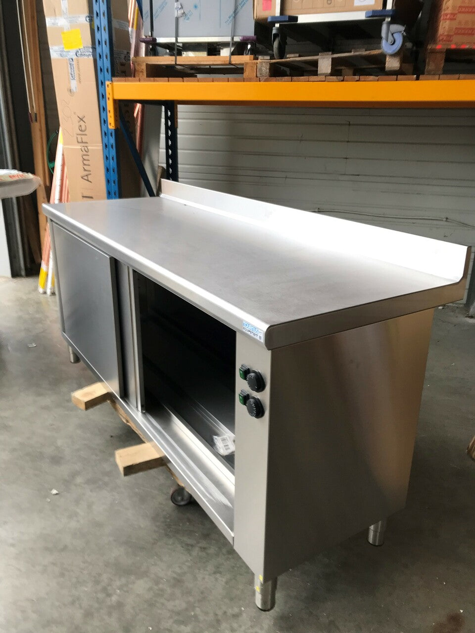 MEUBLE BAS CHAUD AVEC DOSSERET 2000X700 - SA-0015413